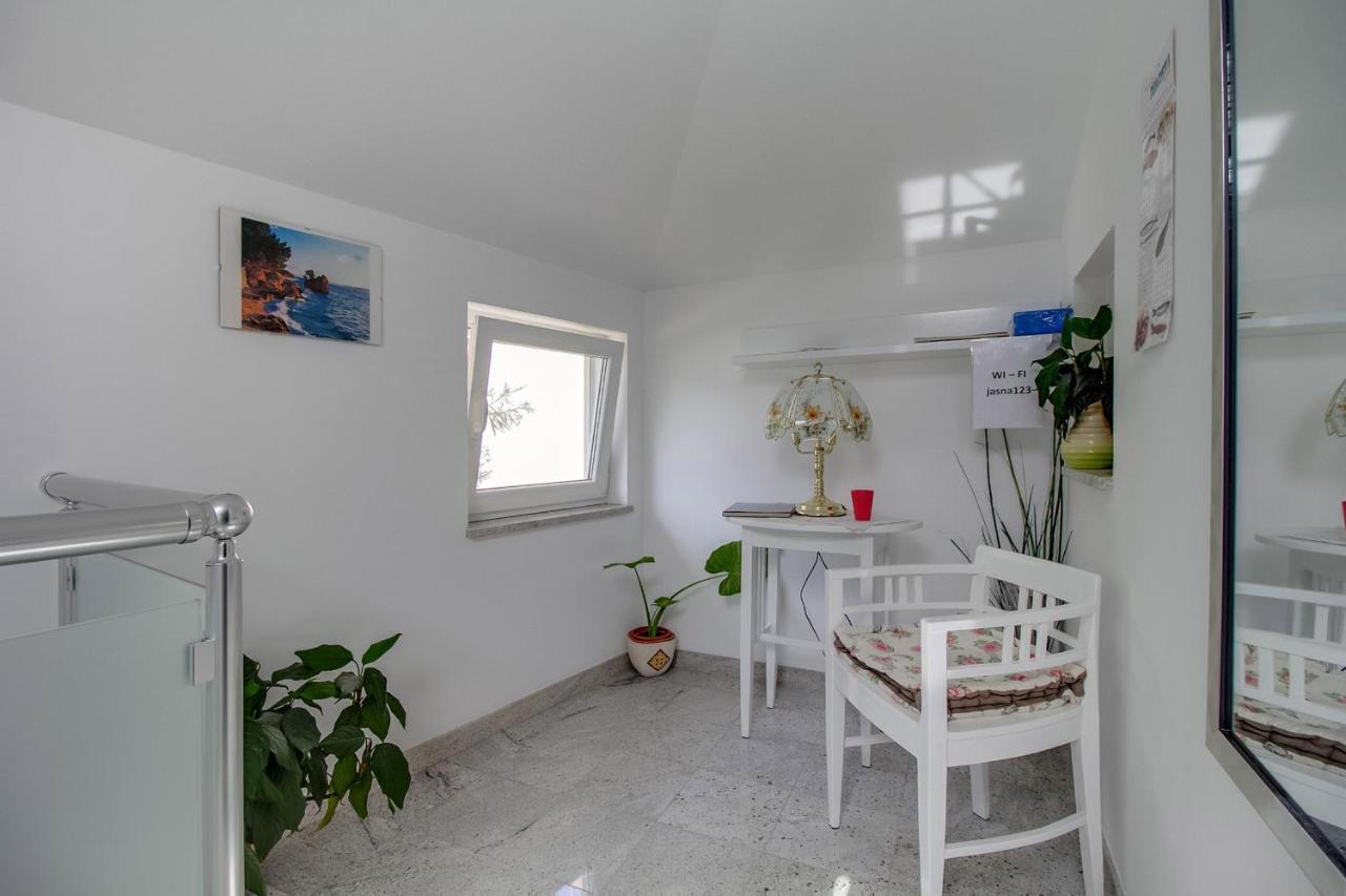 Apartment Jasna Mali Losinj Exterior photo